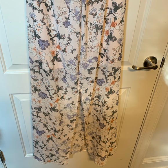 Women’s dress - Picture 5 of 8